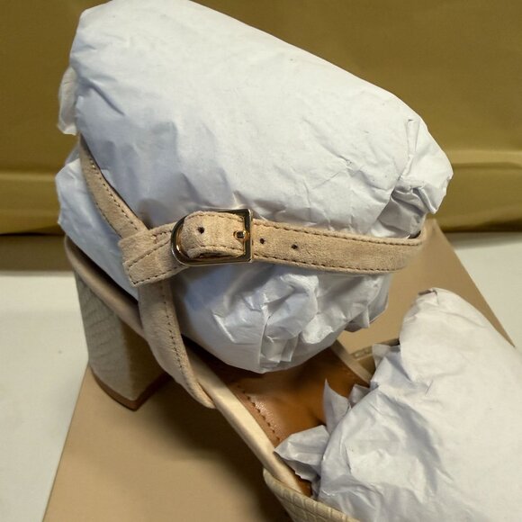 Donald Pliner Women's Stania Pump Size 11 NEW - Picture 4 of 12